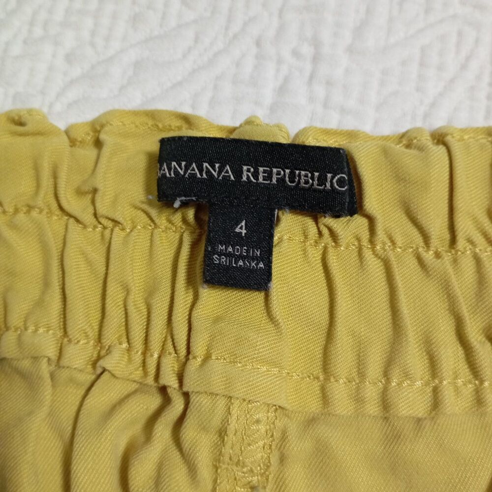 Banana Republic Women's Lime Green Paper Bag Waist Shorts Size 4 slash pockets - Picture 2 of 10